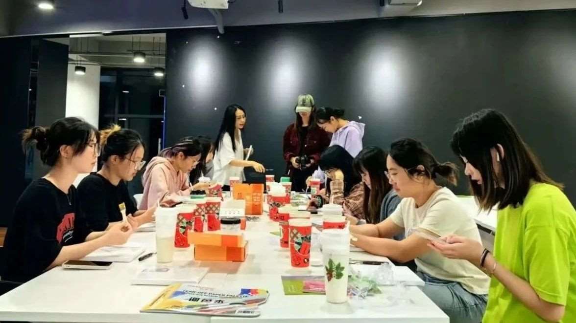 可持续艺术：让咖啡渣焕发新生